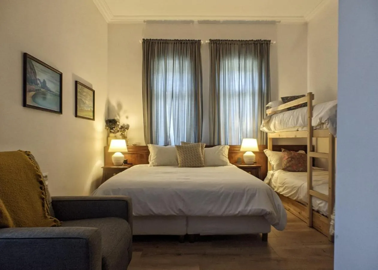 Seven Cafe & Hotel Πόγραδετς