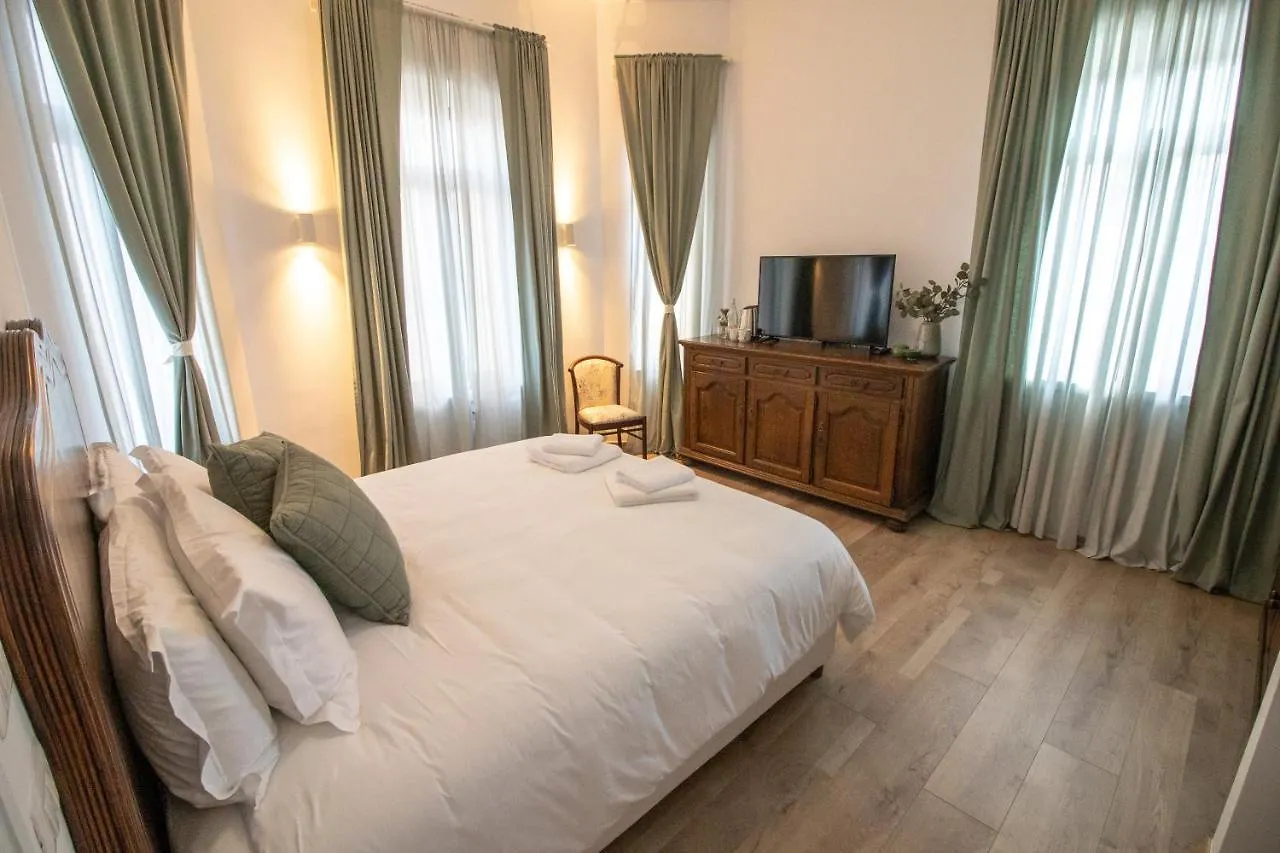 Bed and Breakfast Seven Cafe & Hotel Πόγραδετς
