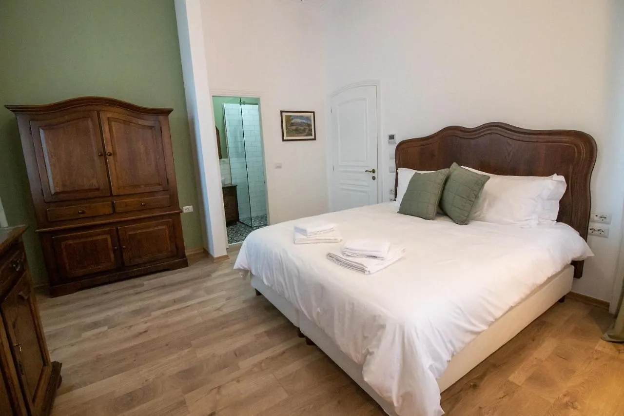 Seven Cafe & Hotel Pogradec
